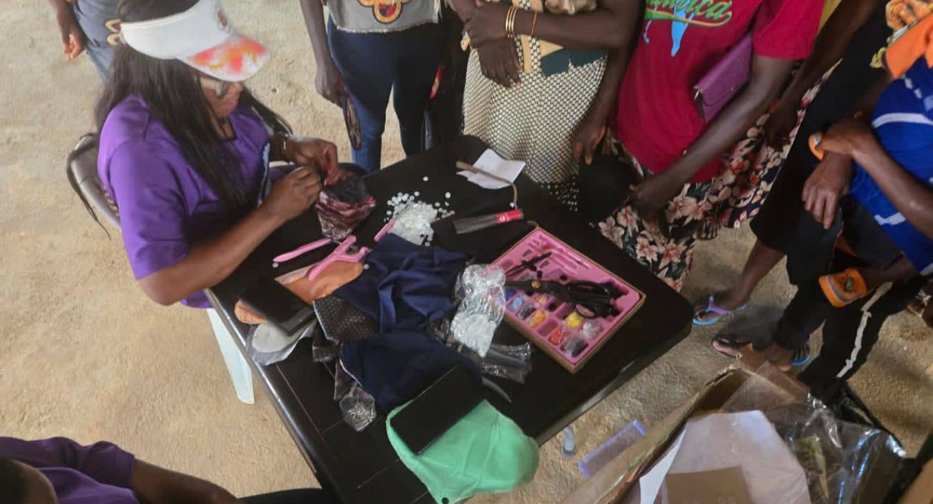 REUSABLE SANITARY PADS